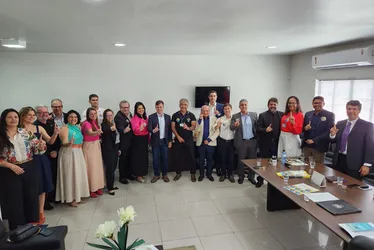 
				Eleições da OAB: Vagner Paes recebe o apoio do presidente do Creci Alagoas
			
			