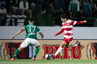 
			
				Em Campinas, CRB perde de virada para o lanterna Guarani, em duelo pela Série B: 2x1
			
			