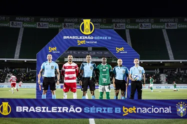 
			
				Em Campinas, CRB perde de virada para o lanterna Guarani, em duelo pela Série B: 2x1
			
			