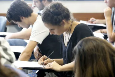 
			
				Enem, Fuvest e mais: veja o calendário dos principais vestibulares
			
			