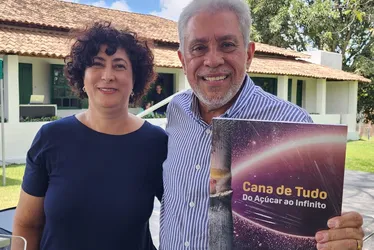 
			
				Escritora paulista escolhe Pindorama como local para lançamento de livro
			
			