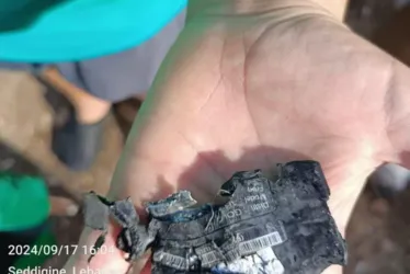 
			
				Explosões em sequência de pagers de integrantes do Hezbollah matam 8 e ferem 2.750
			
			