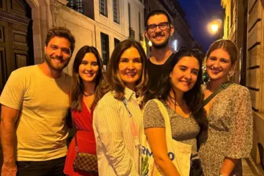 
			
				Fátima Bernardes celebra aniversário de filhos trigêmeos: “Passou rápido”
			
			