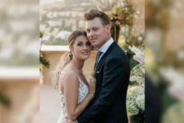 
			
				Filha abandona sobrenome de Schumacher após se casar
			
			