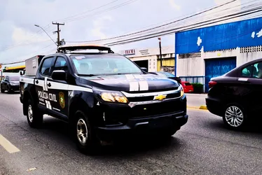
			
				PC quer esclarecer envolvimento de suspeito de sequestro e morte de amigos em Rio Largo
			
			