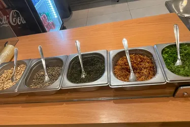 
			
				Gastronomia genuinamente praiana: o sabor do Sun Poke
			
			