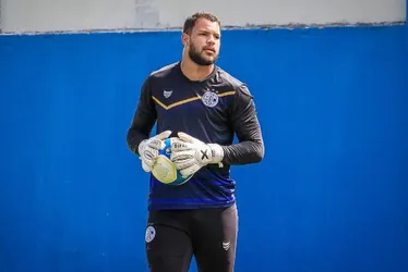 
			
				Goleiro Igo Gabriel deve ser mais um reforço a fechar com o CSA
			
			