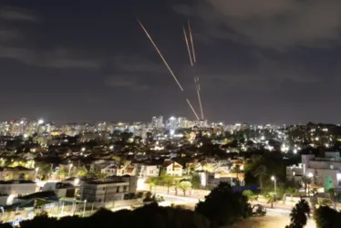 
			
				Hamas celebra ataque com mísseis do Irã contra Israel
			
			