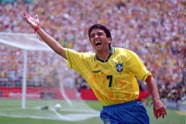 
				Herói do tetra, Bebeto não consegue eleição a vereador no Rio
			
			