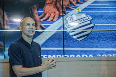 
			
				Higo Magalhães apresenta planejamento interno para a próxima temporada do CSA
			
			