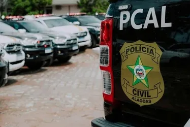 
			
				Homem é indiciado por praticar sexo com cadelas e galinhas e gravar vídeos
			
			