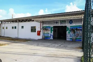 
			
				Homem é preso após ameaçar funcionários de UPA e policiais no Benedito Bentes
			
			