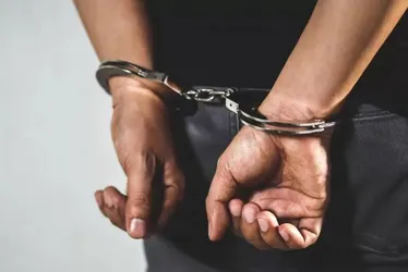 
			
				Homem é preso por ameaça e stalking após não se conformar com fim de relacionamento
			
			