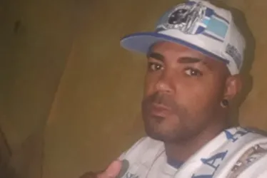 
			
				Homem morto em emboscada levou filho ao estádio pela 1ª vez há 2 meses
			
			