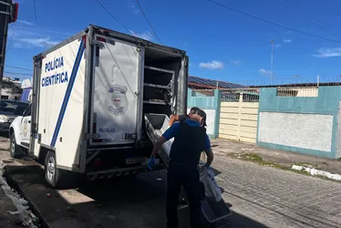 
			
				Idoso suspeito de matar irmã gêmea avisou sobre crime ao vizinho
			
			