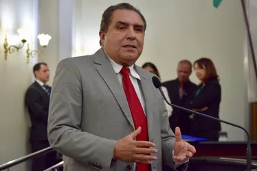 
			
				Inácio Loiola descarta candidatura a prefeito de Piranhas e reforça foco no Legislativo
			
			