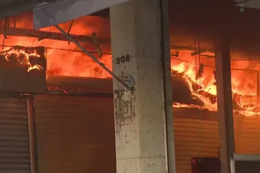 
			
				Incêndio atinge shopping no Brás, no Centro de São Paulo
			
			