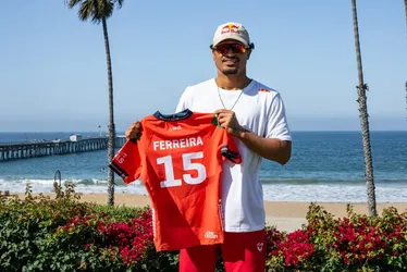 
			
				Italo Ferreira elege principais adversários no WSL Finals
			
			