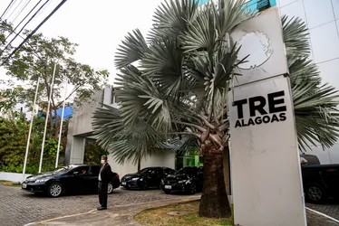 
			
				Veja os horários de atendimento dos Cartórios Eleitorais de Alagoas
			
			