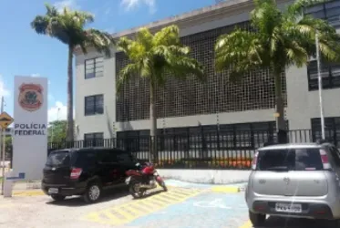 
			
				Justiça mantém prisão de delegado e autoriza quebra de sigilo e buscas em endereços
			
			