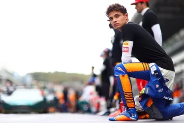 
			
				Lando Norris conquista a pole position para o GP de Singapura
			
			