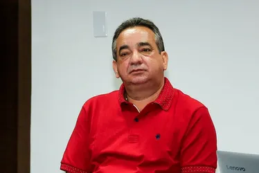 
			
				Marcos Barbosa promete doar 1.000 ingressos para CRB x América-MG
			
			