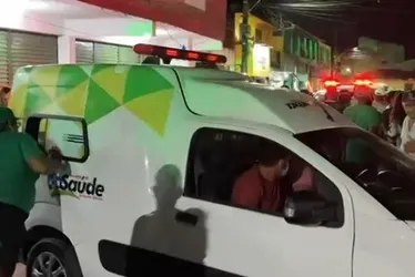 
			
				Menor é morto a tiros e outras 2 pessoas ficam feridas durante comício em Joaquim Gomes
			
			