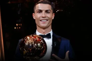 
			
				Messi e Cristiano ficam fora da Bola de Ouro pela 1ª vez
			
			