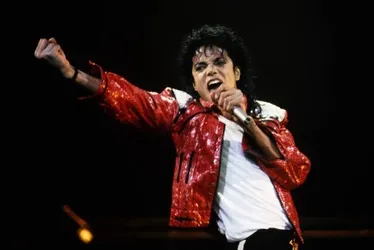 
			
				Michael Jackson morreu virgem? Entenda teoria baseada em biografia
			
			