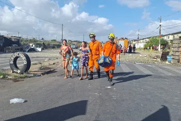 
			
				Rastros de destruição e mortes: veja imagens de desabamento de prédio
			
			