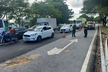 
			
				Motociclista fica ferido após colidir em traseira de carro na Cidade Universitária
			
			