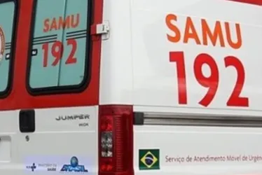 
				Motorista sofre parada cardíaca, colide contra 5 carros e morre
			
			