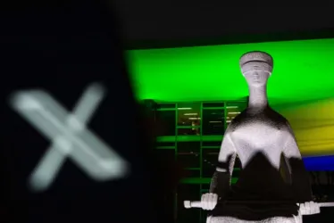
			
				Mudança no próprio X fez rede “driblar” bloqueio no Brasil
			
			