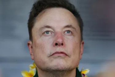 
			
				Musk critica governo australiano por lei de desinformação
			
			