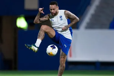 
			
				Neymar é hostilizado em torneio de tênis na Arábia Saudita
			
			