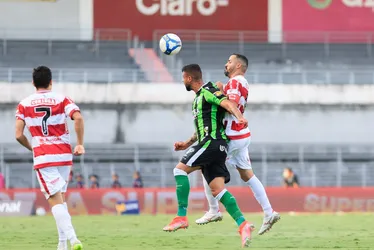 
				No Rei Pelé, CRB quebra sequência ruim e vence o América-MG pela Série B: 2 a 1
			
			