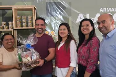 
			
				No sertão de AL, exposição leiteira se consolida como maior do Nordeste
			
			