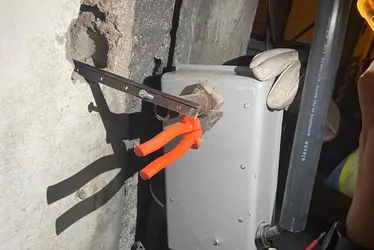 
			
				Operação flagra em Maceió furto de energia elétrica que abasteceria 600 casas
			
			