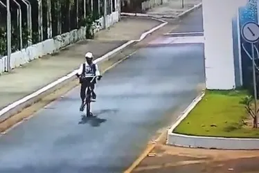 
			
				PC instaura inquérito para investigar desaparecimento de adolescente que saiu de casa após sofrer ameaças
			
			