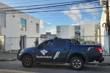 
			
				PF cumpre mandados em Maceió contra venda fraudulenta de smartphones; prejuízo de R$ 50 mi
			
			