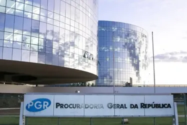 
			
				PGR pede arquivamento de inquérito contra Renan, Braga e Jucá
			
			