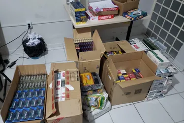 
			
				PM apreende mais de 100 maços de cigarro sem nota fiscal em Piranhas
			
			