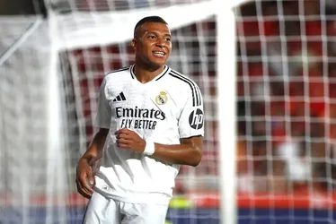 
			
				PSG é condenado a pagar quantia astronômica a Kylian Mbappé; entenda
			
			