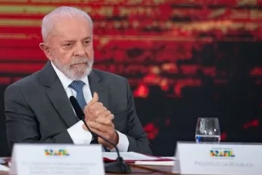 
			
				PT, partido de Lula, venceu em 4 de 13 cidades no 2º turno
			
			
