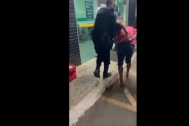 
			
				Padrasto mantinha 3 crianças sob cárcere privado e é preso
			
			
