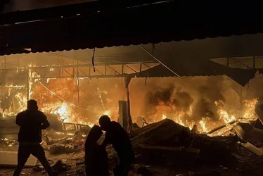 
			
				Palestinos são queimados vivos em ataque de Israel contra hospital
			
			