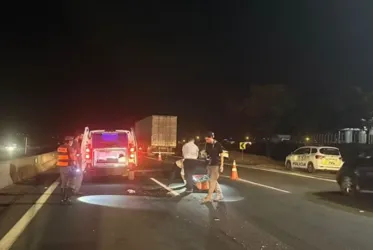 
			
				Pedestres morrem atropeladas por ônibus, carro e moto em rodovia
			
			