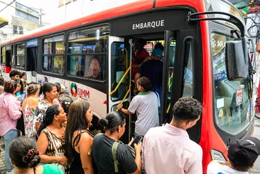 
			
				Poder público tem que garantir transporte coletivo gratuito amanhã
			
			