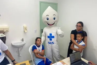 
			
				Quase três mil alunos de escolas municipais são vacinados contra a dengue em Maceió
			
			
