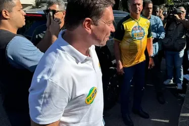 
			
				Ramagem vota acompanhado de Bolsonaro no Rio de Janeiro
			
			